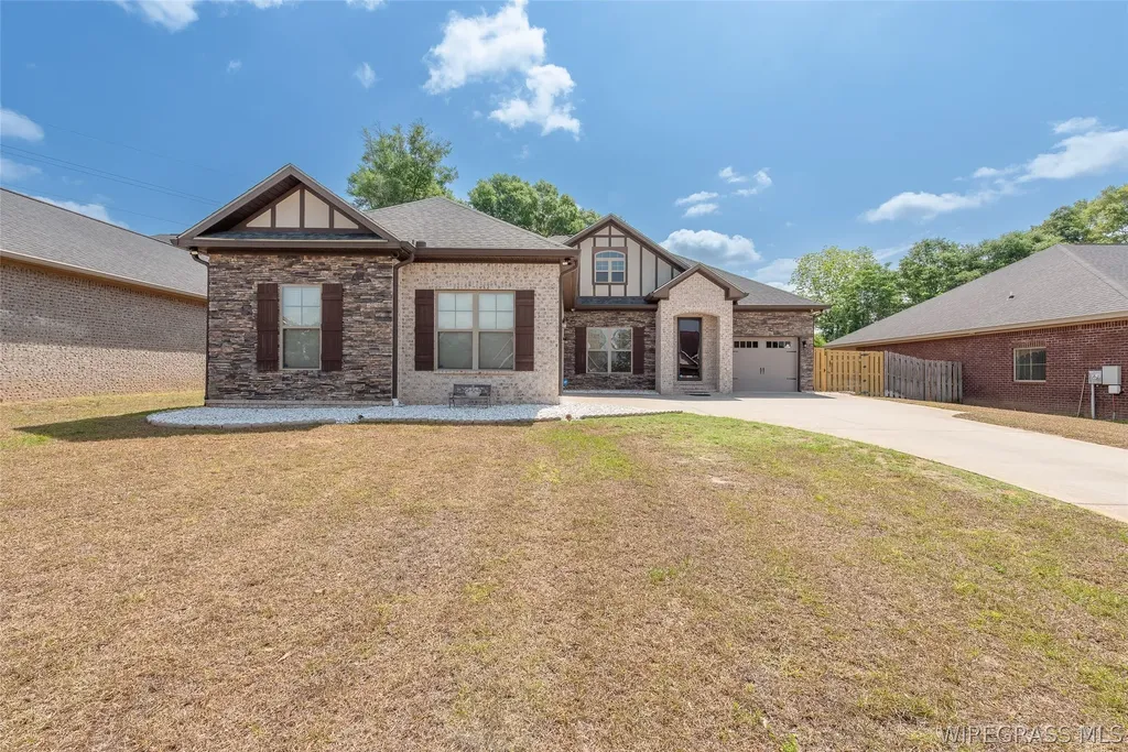 209 Southern Winds Drive Enterprise AL 36330