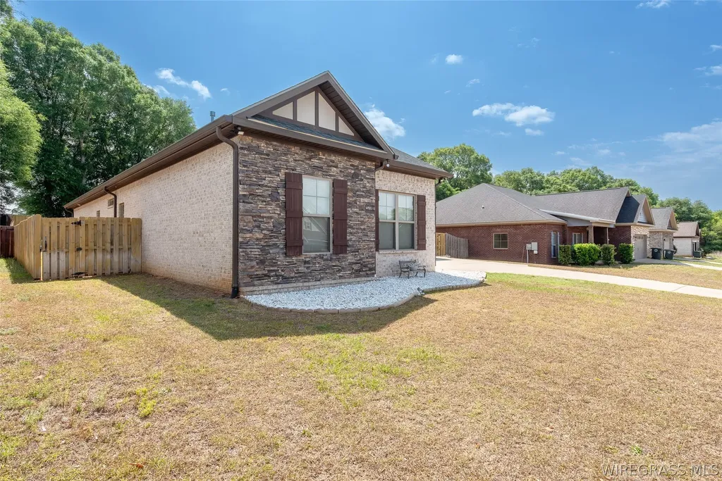 209 Southern Winds Drive Enterprise AL 36330