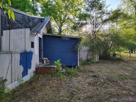 1112 W Lawrence Harris Highway Slocomb AL 36375