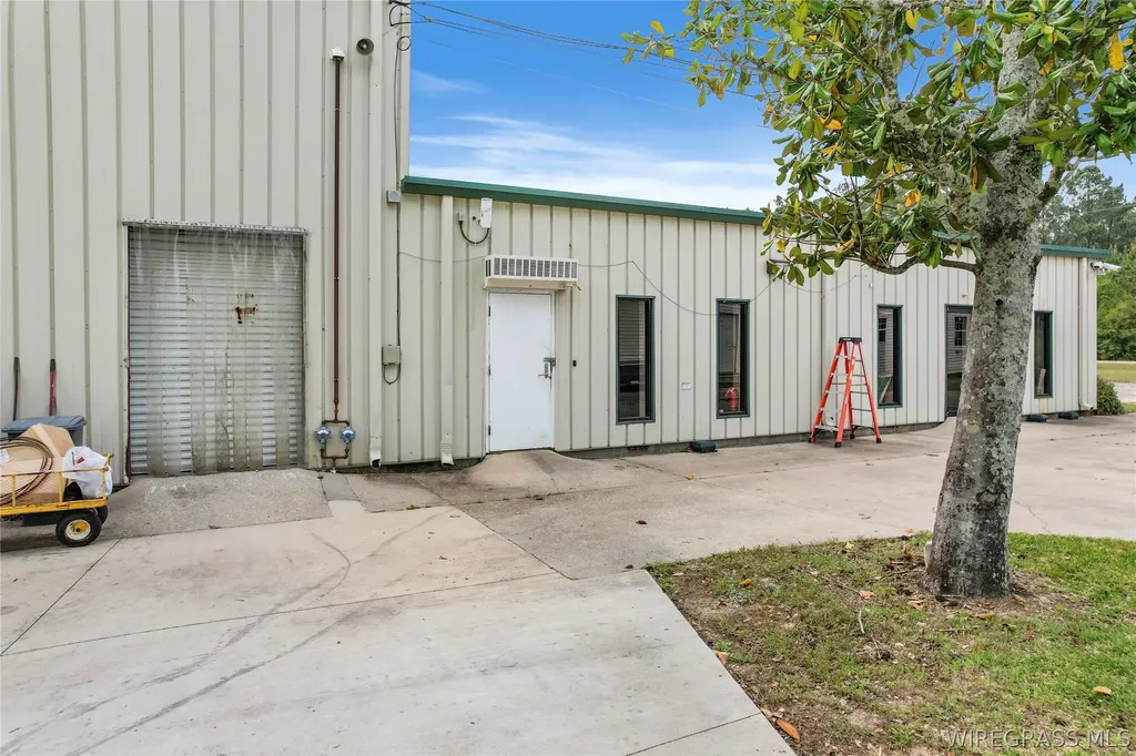87 County Road 476 Samson AL 36477