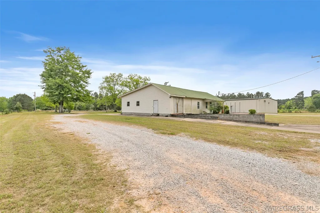 87 County Road 476 Samson AL 36477