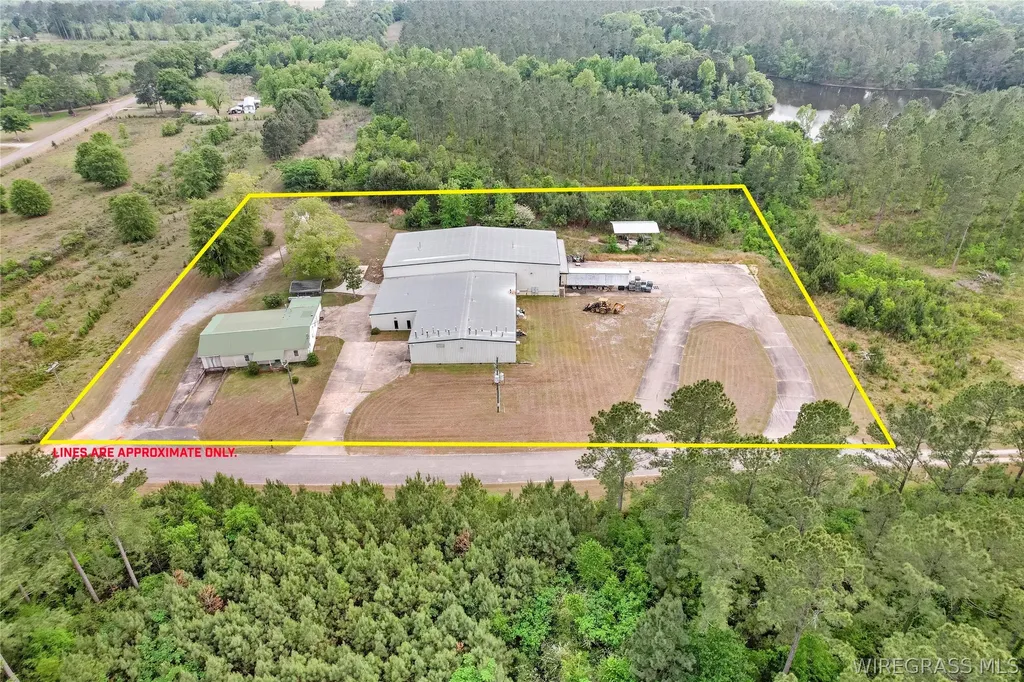 87 County Road 476 Samson AL 36477