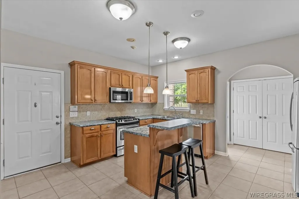107 Grayton Lane Enterprise AL 36330