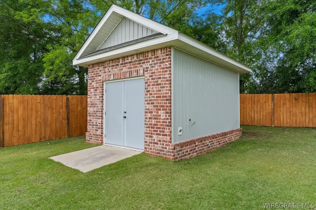 112 Kallie Court Enterprise AL 36330