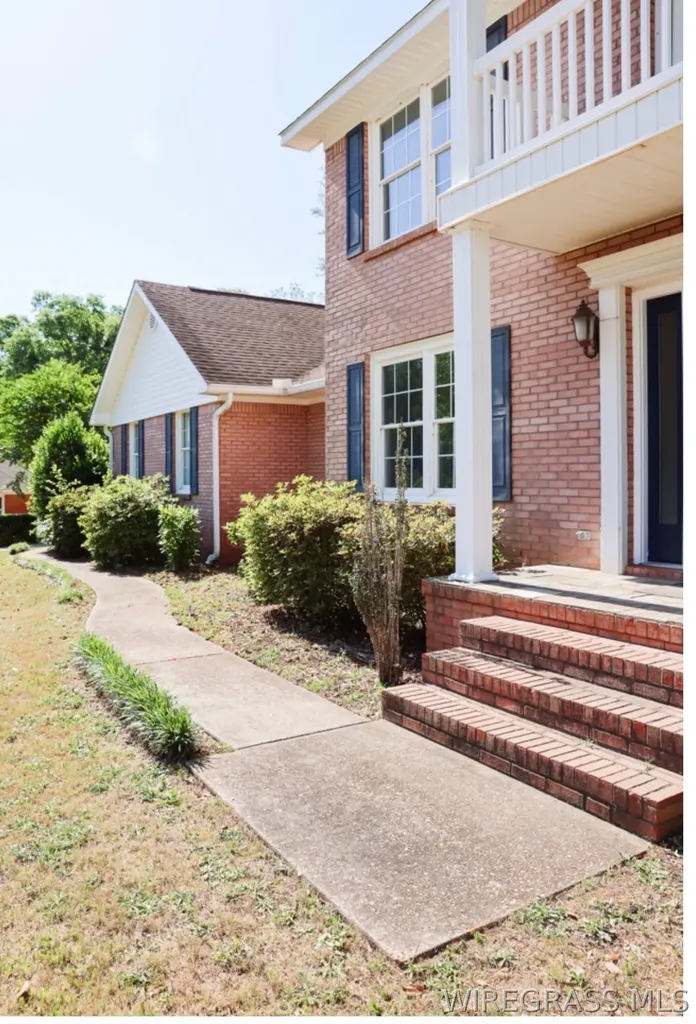 300 S Oakridge Drive Enterprise AL 36330