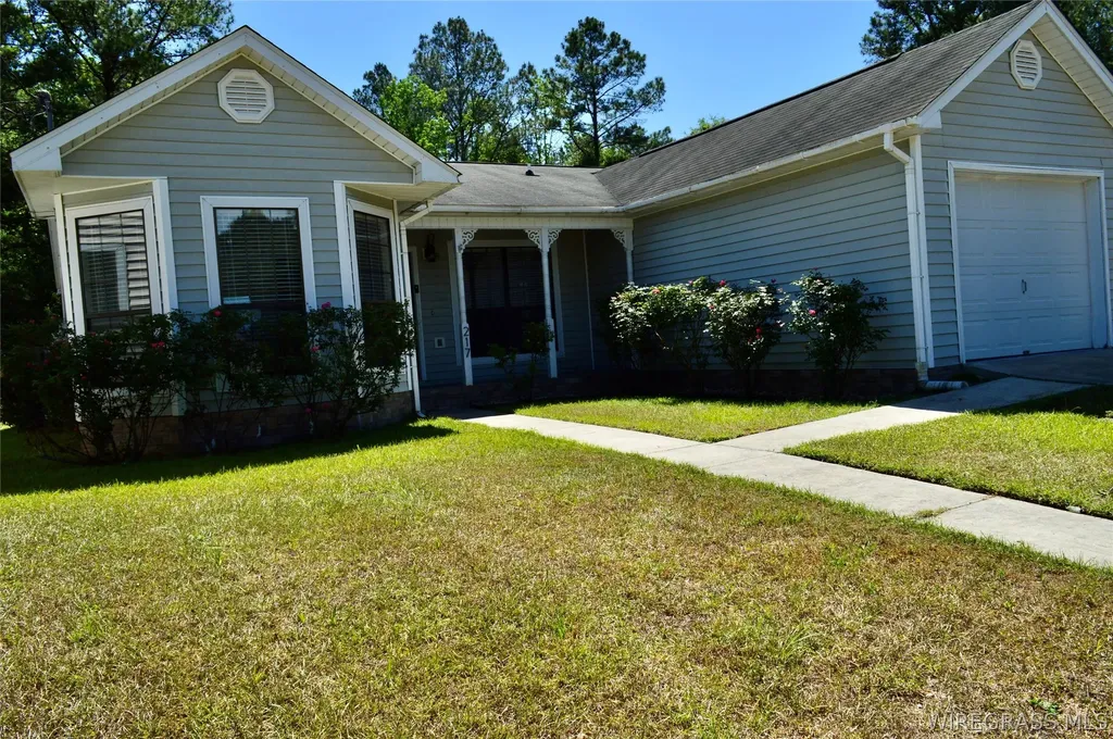 217 Riverview Drive Daleville AL 36362
