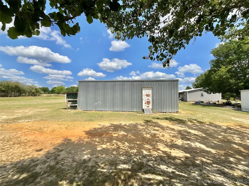 2951 County Road 427 Kinston AL 36453