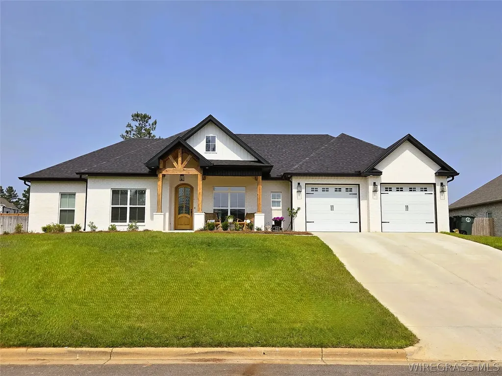 302 White Oak Drive Enterprise AL 36330