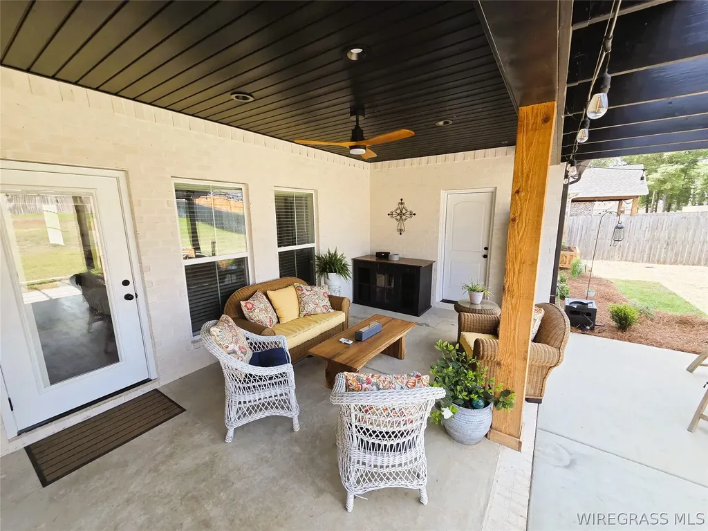 302 White Oak Drive Enterprise AL 36330