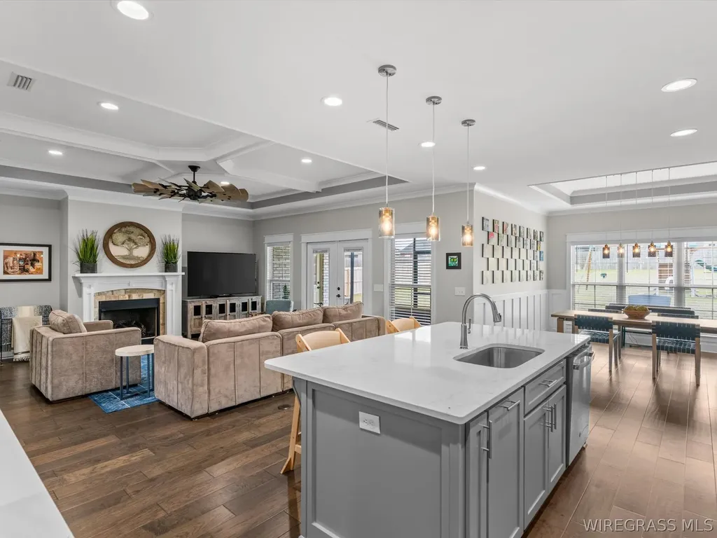355 Lakes Drive Enterprise AL 36330