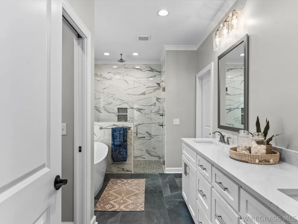 355 Lakes Drive Enterprise AL 36330