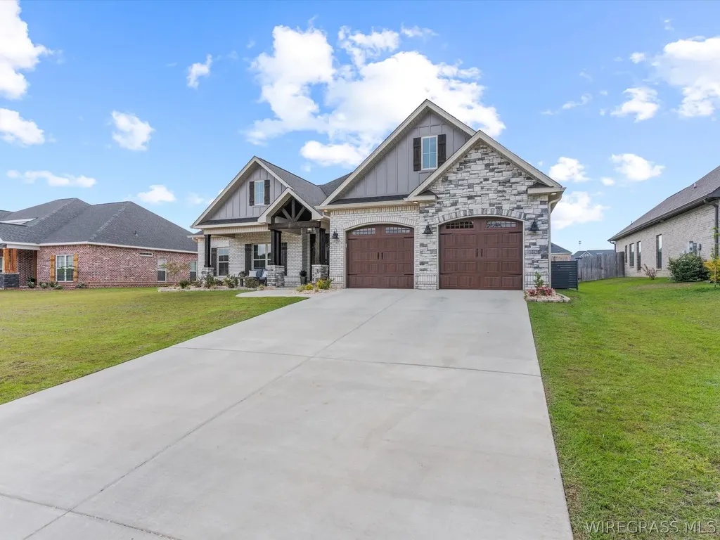 355 Lakes Drive Enterprise AL 36330