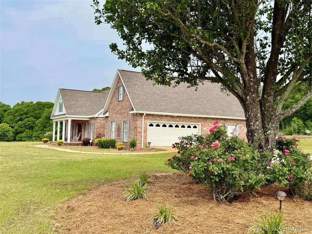 2065 County Road 6 Road Black AL 36314