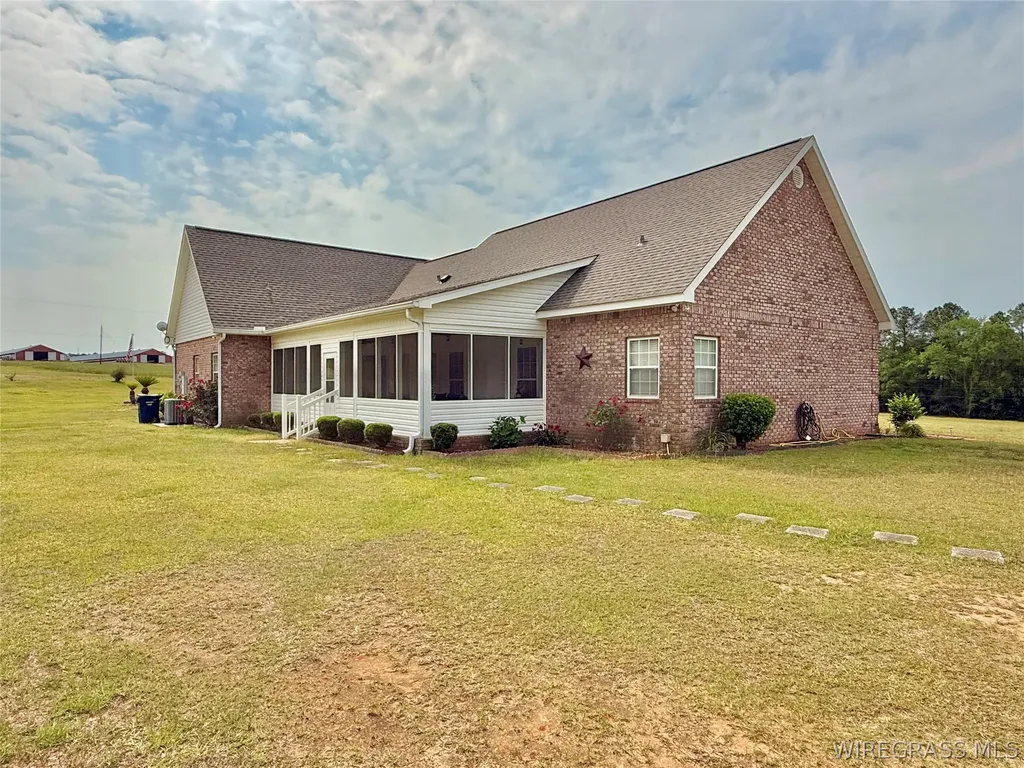 2065 County Road 6 Road Black AL 36314