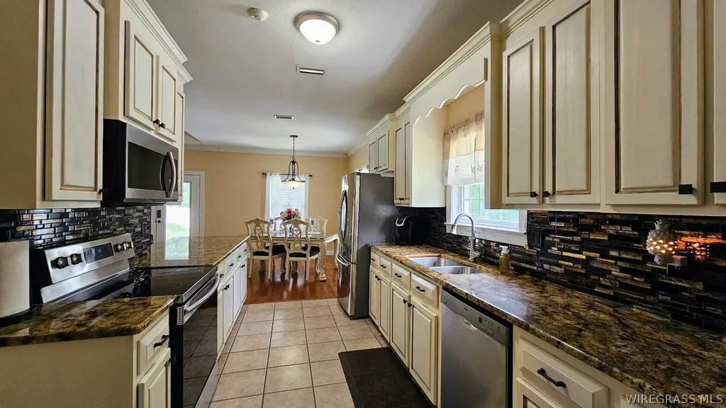 117 Sumpter Way Ozark AL 36360