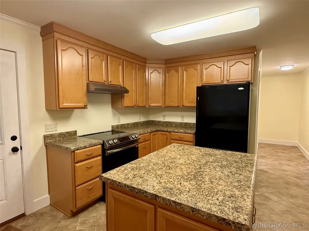 1046 Antioch Circle Hartford AL 36344