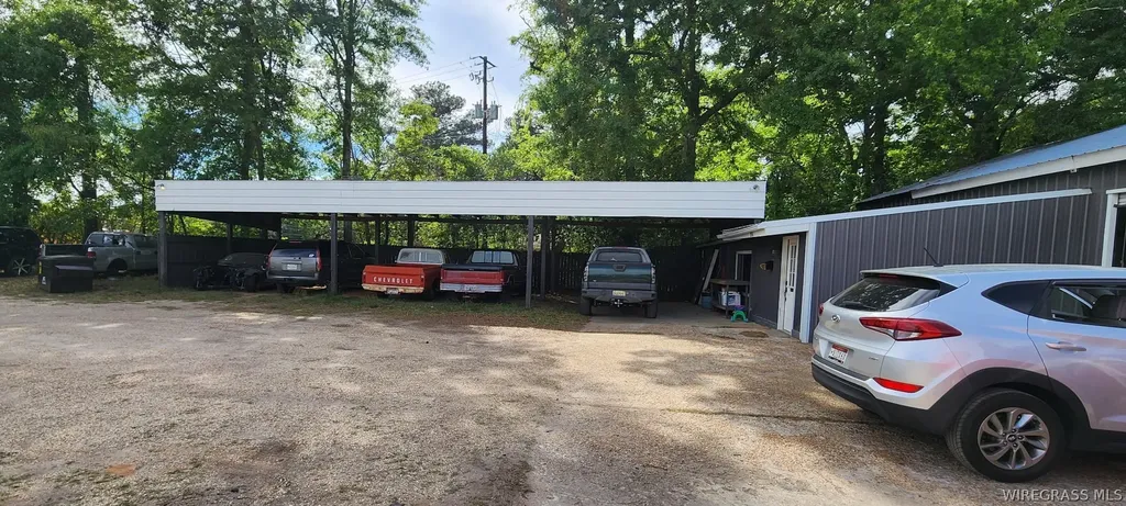 204 Old Highway 134 Daleville AL 36322