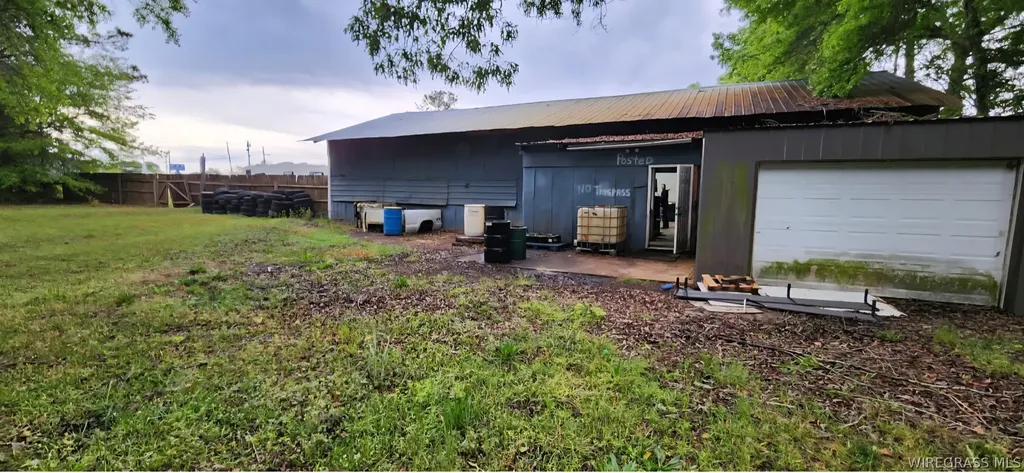 204 Old Highway 134 Daleville AL 36322