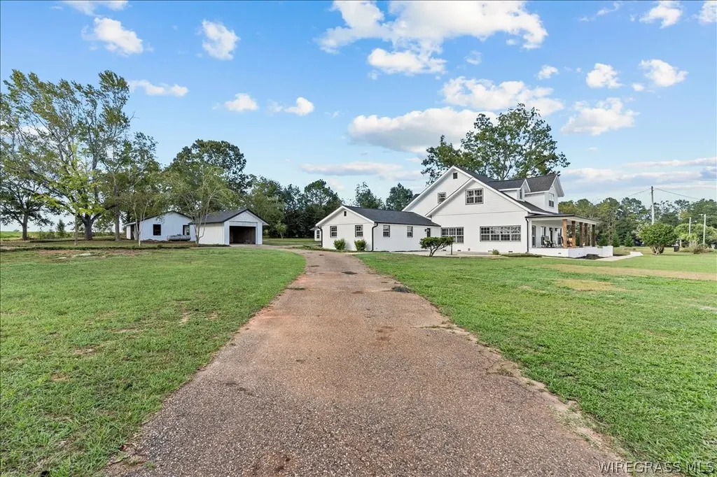 7550 Highway 85 Daleville AL 36322