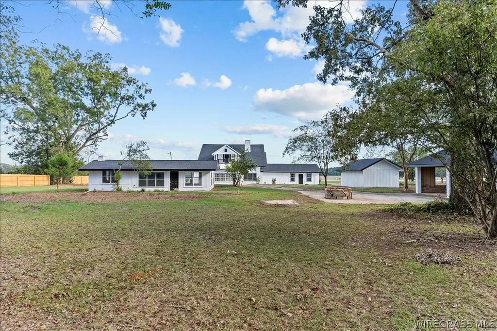 7550 Highway 85 Daleville AL 36322