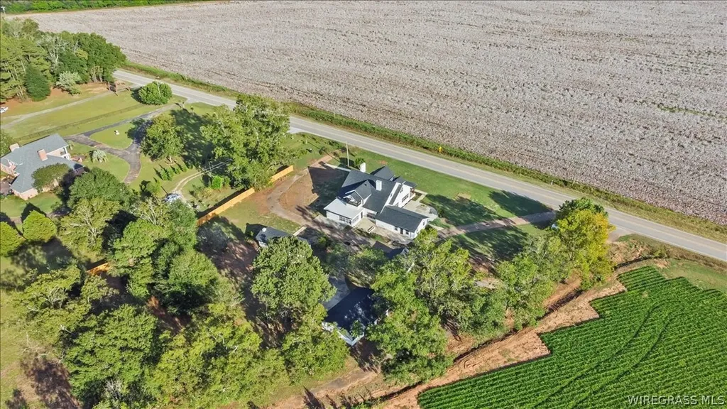 7550 Highway 85 Daleville AL 36322