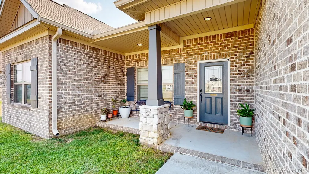 294 Sandbed Road Newton AL 36352