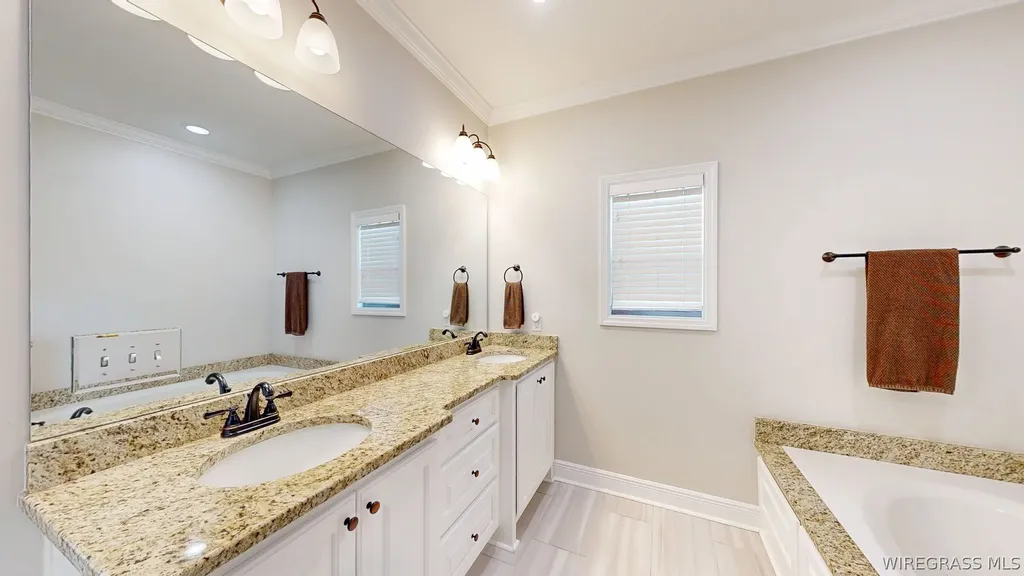 294 Sandbed Road Newton AL 36352