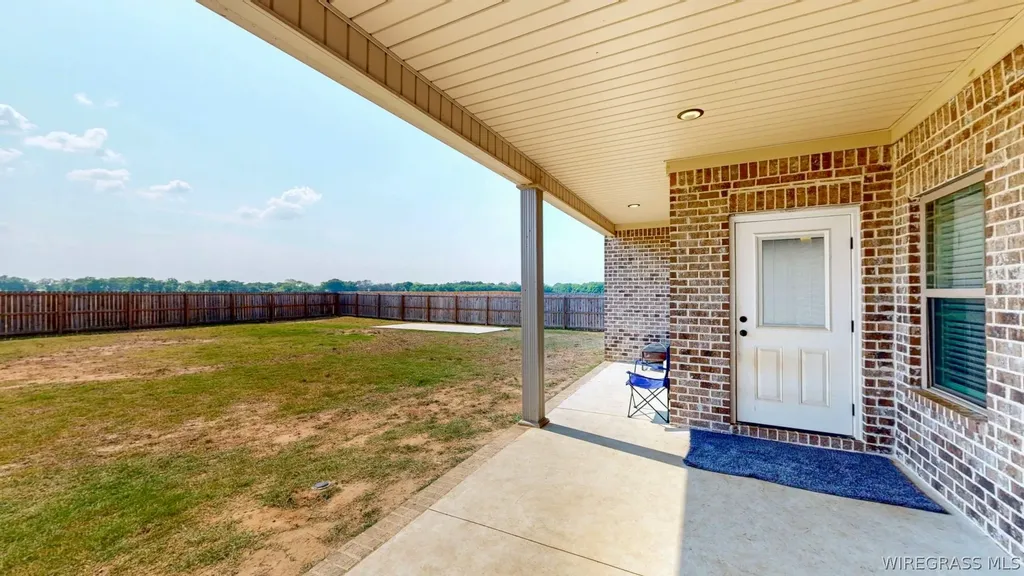294 Sandbed Road Newton AL 36352