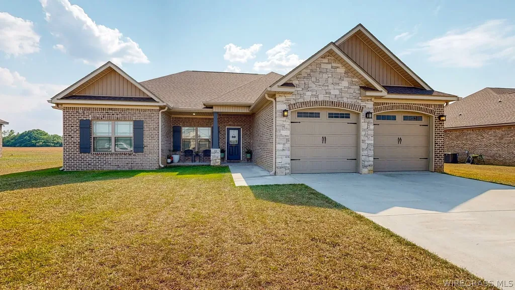 294 Sandbed Road Newton AL 36352