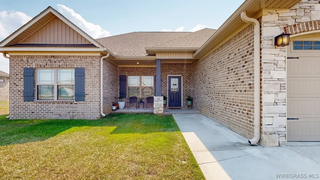 294 Sandbed Road Newton AL 36352