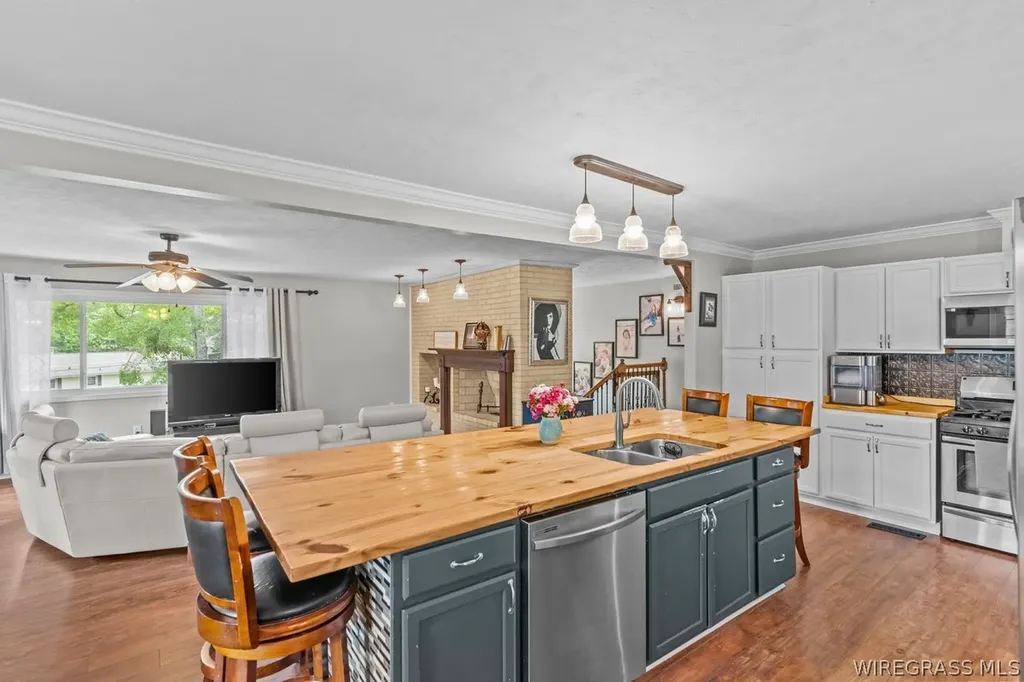208 Holly Hill Road Enterprise AL 36330