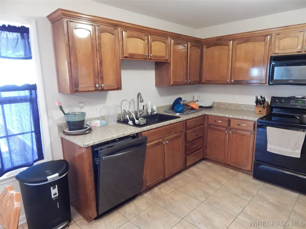 226 Griffith Lane New Brockton AL 36351