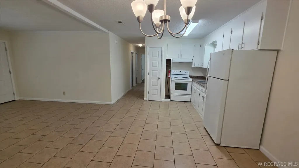 180 Pine Tree Lane Daleville AL 36322