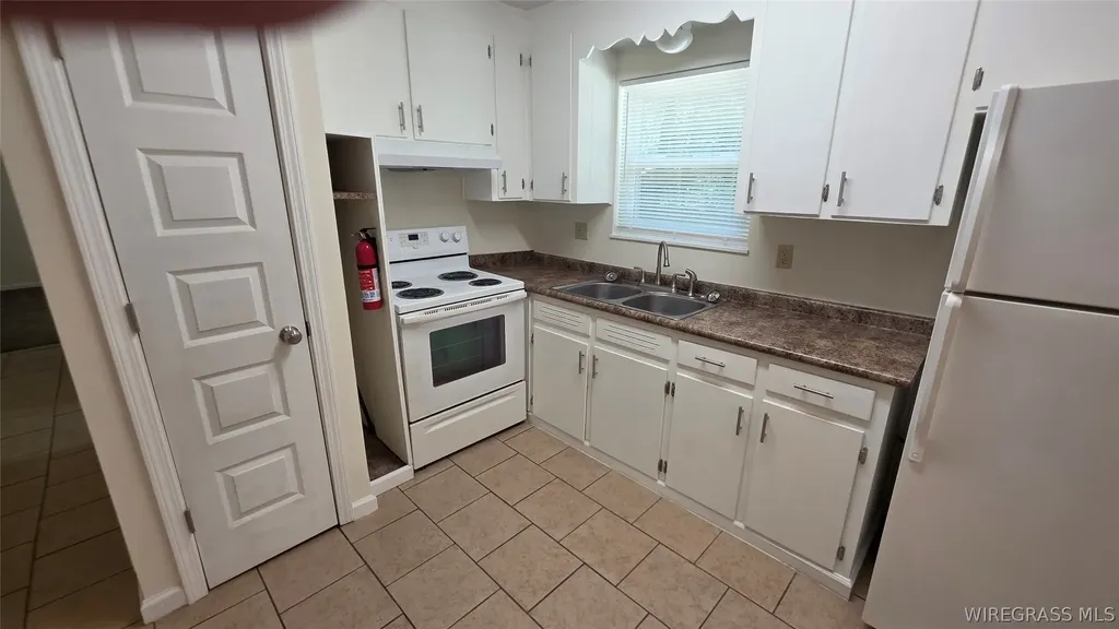 180 Pine Tree Lane Daleville AL 36322
