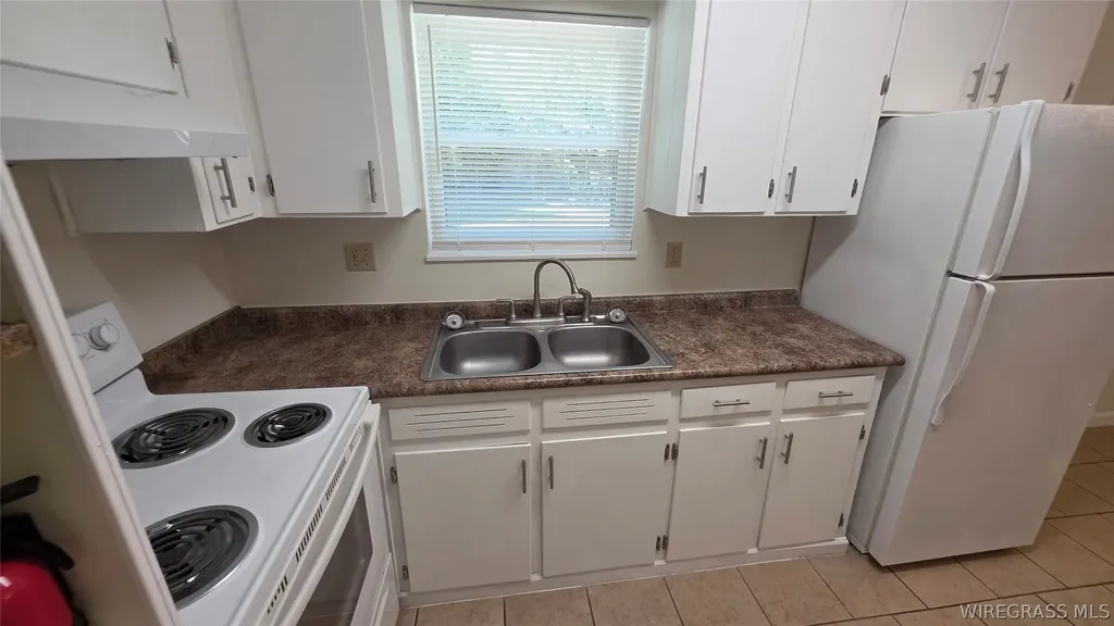 180 Pine Tree Lane Daleville AL 36322