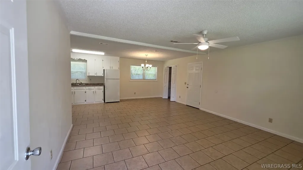 180 Pine Tree Lane Daleville AL 36322