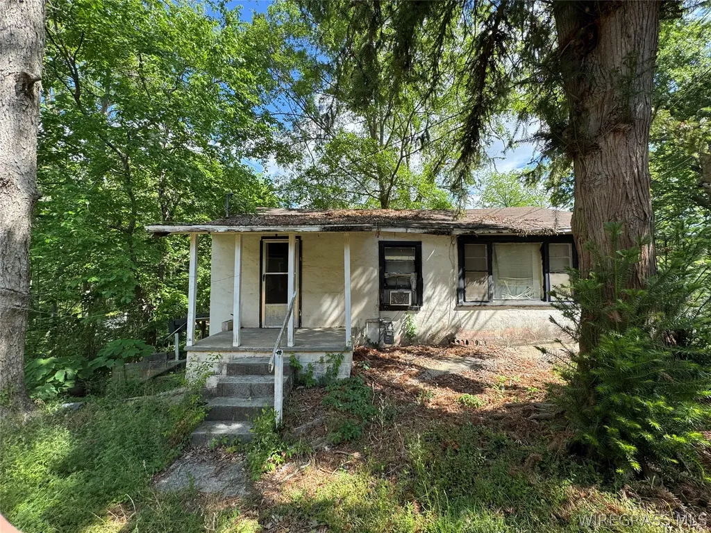 580 Boykin Avenue Ozark AL 36360