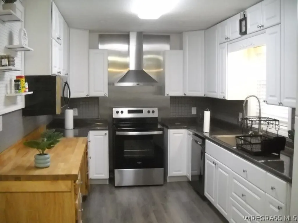 129 Glenwood Lane Ozark AL 36360