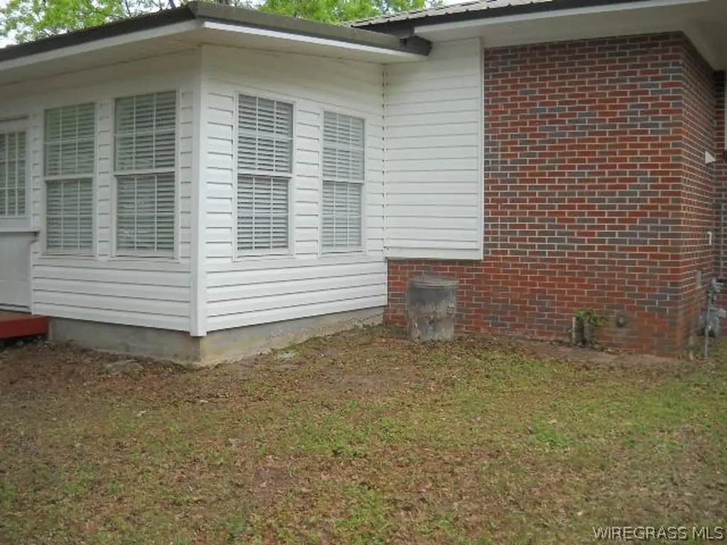 129 Glenwood Lane Ozark AL 36360