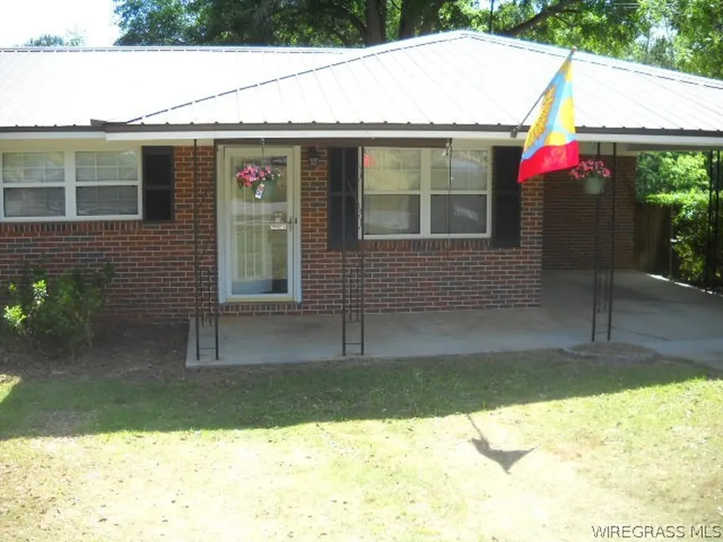 129 Glenwood Lane Ozark AL 36360