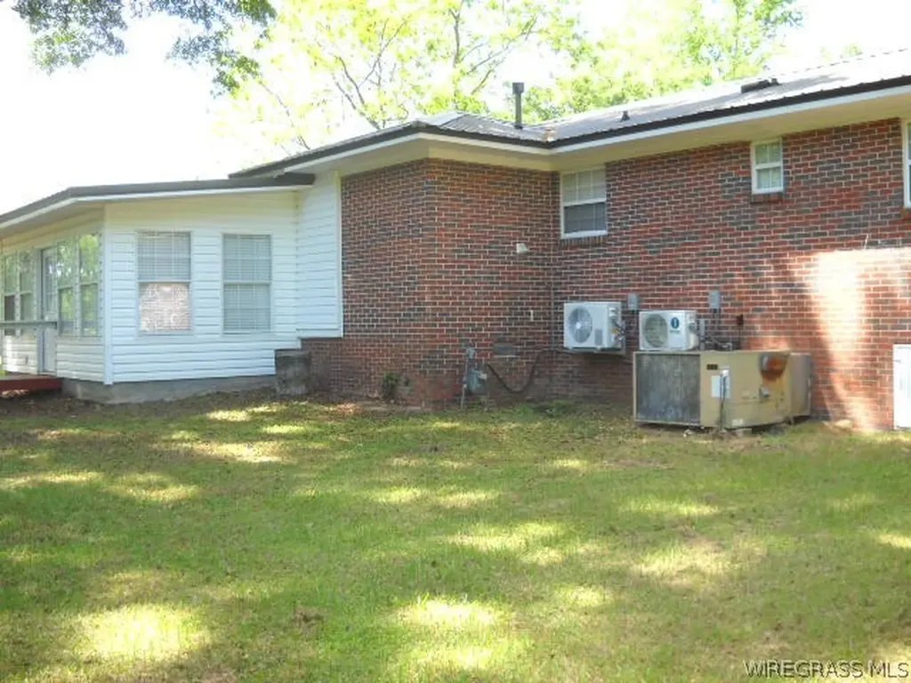 129 Glenwood Lane Ozark AL 36360