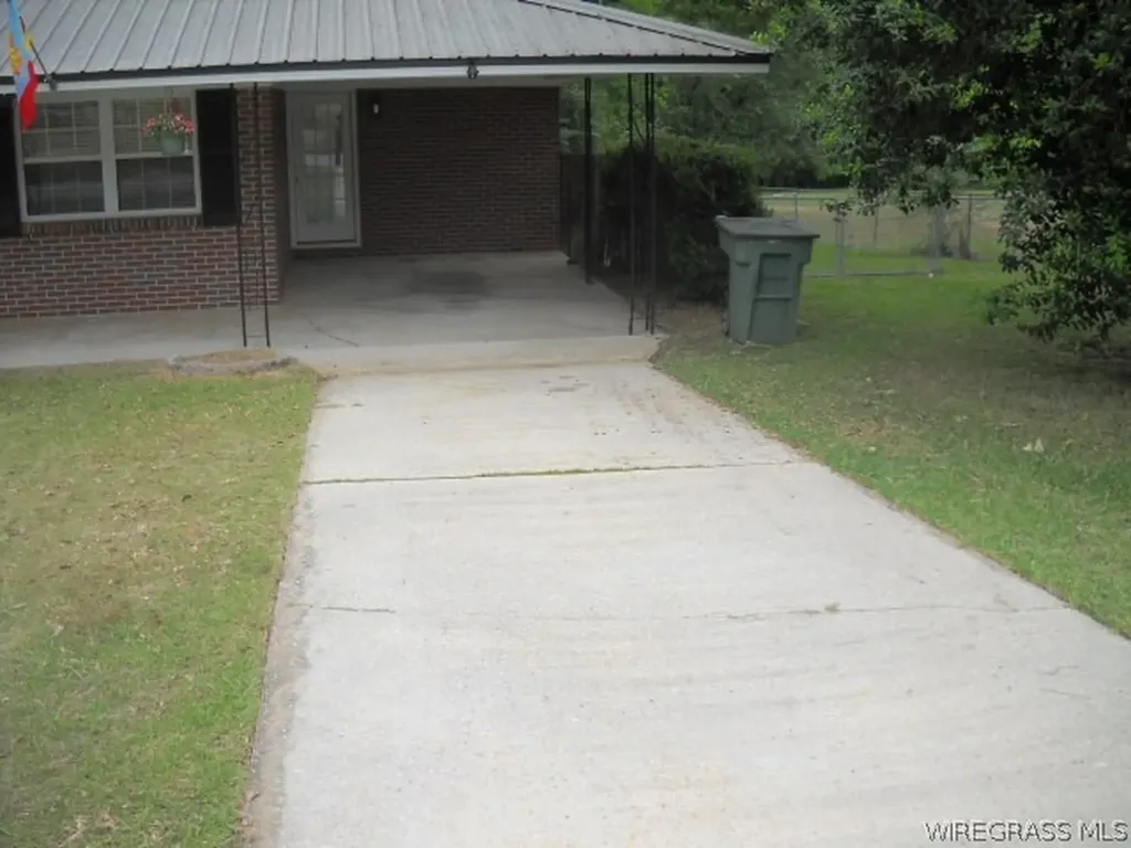 129 Glenwood Lane Ozark AL 36360