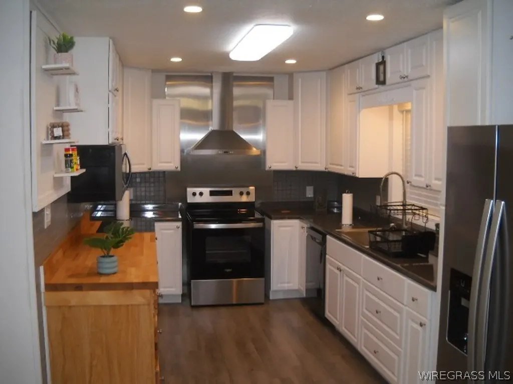 129 Glenwood Lane Ozark AL 36360