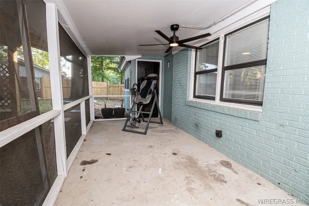 407 Meadowlake Drive Ozark AL 36360