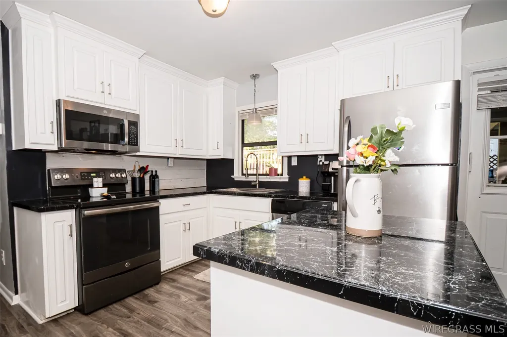 407 Meadowlake Drive Ozark AL 36360