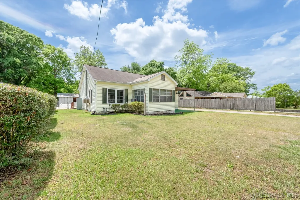 617 Mclendon Avenue Andalusia AL 36420