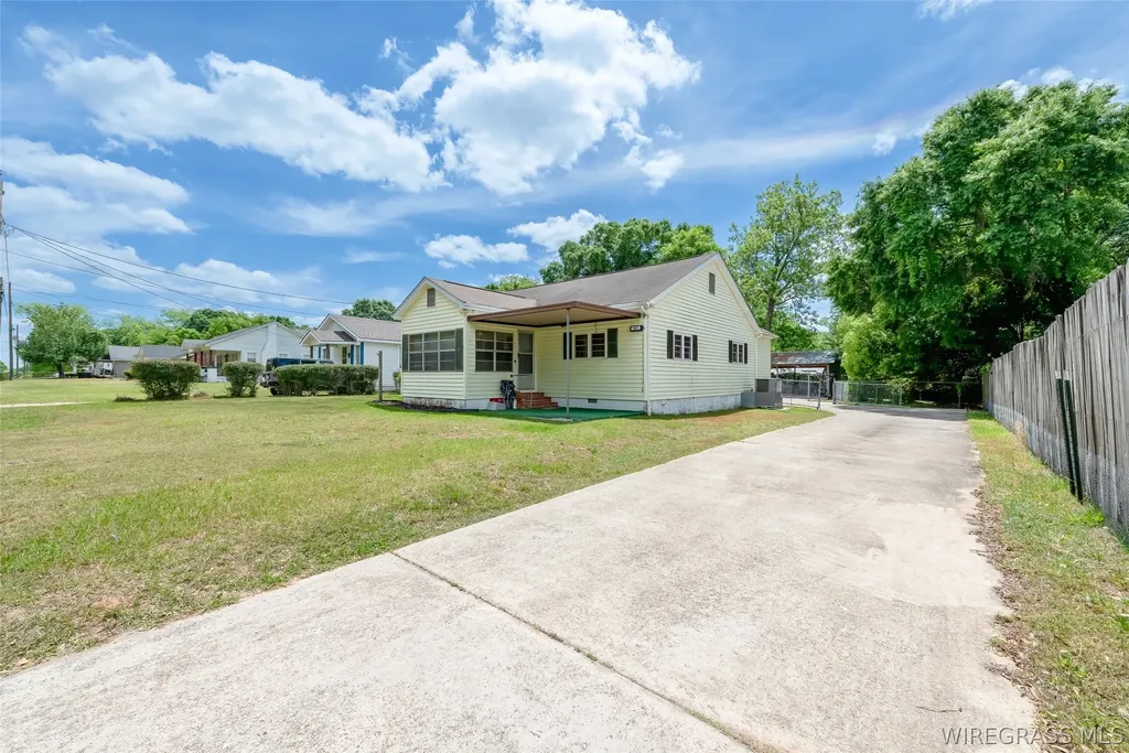 617 Mclendon Avenue Andalusia AL 36420