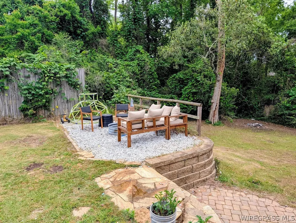 210 Yellowleaf Drive Enterprise AL 36330