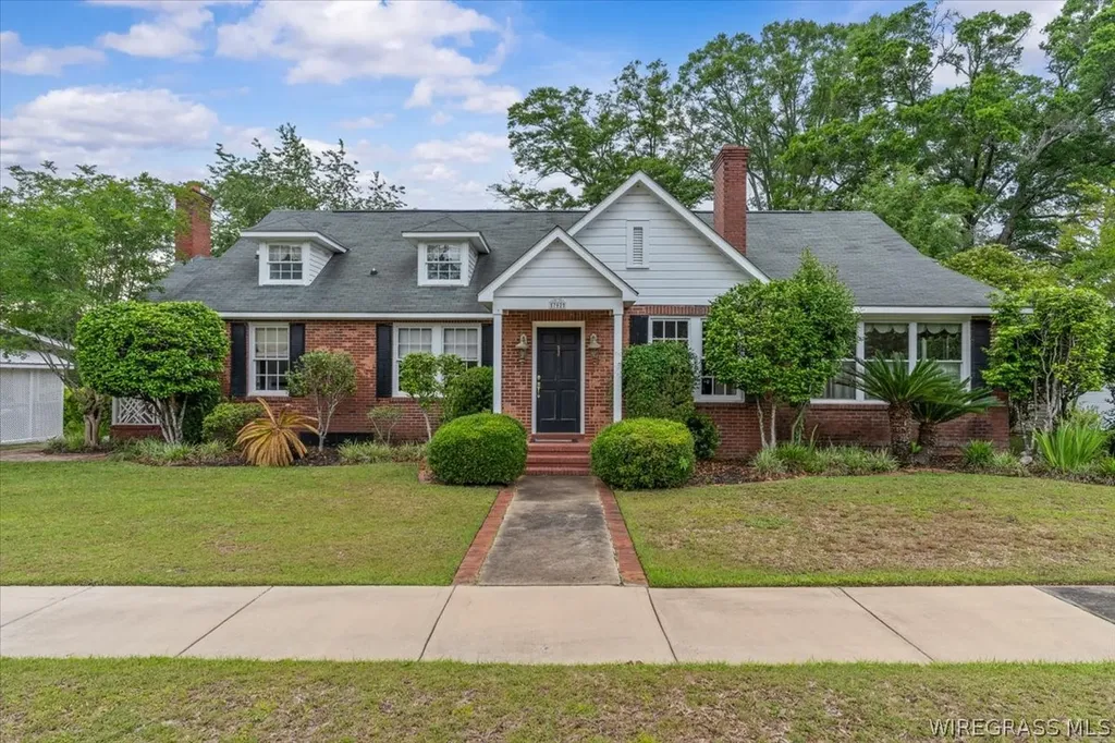 702 College Street Enterprise AL 36330