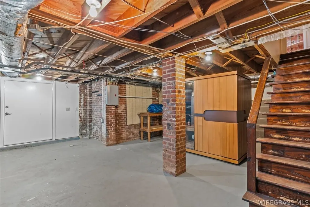 702 College Street Enterprise AL 36330